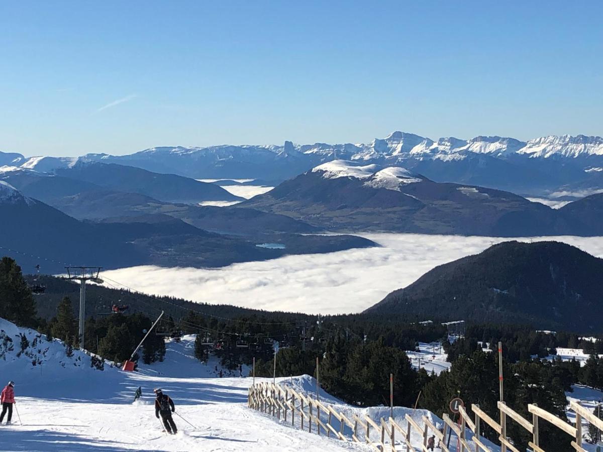 Chamrousse Appart 8 Personnes Au Pied Des Pistes エクステリア 写真